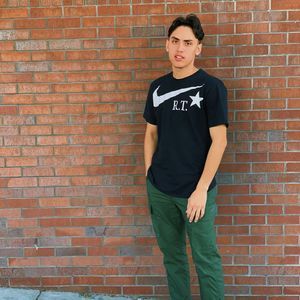 Meet your Posher, Jj